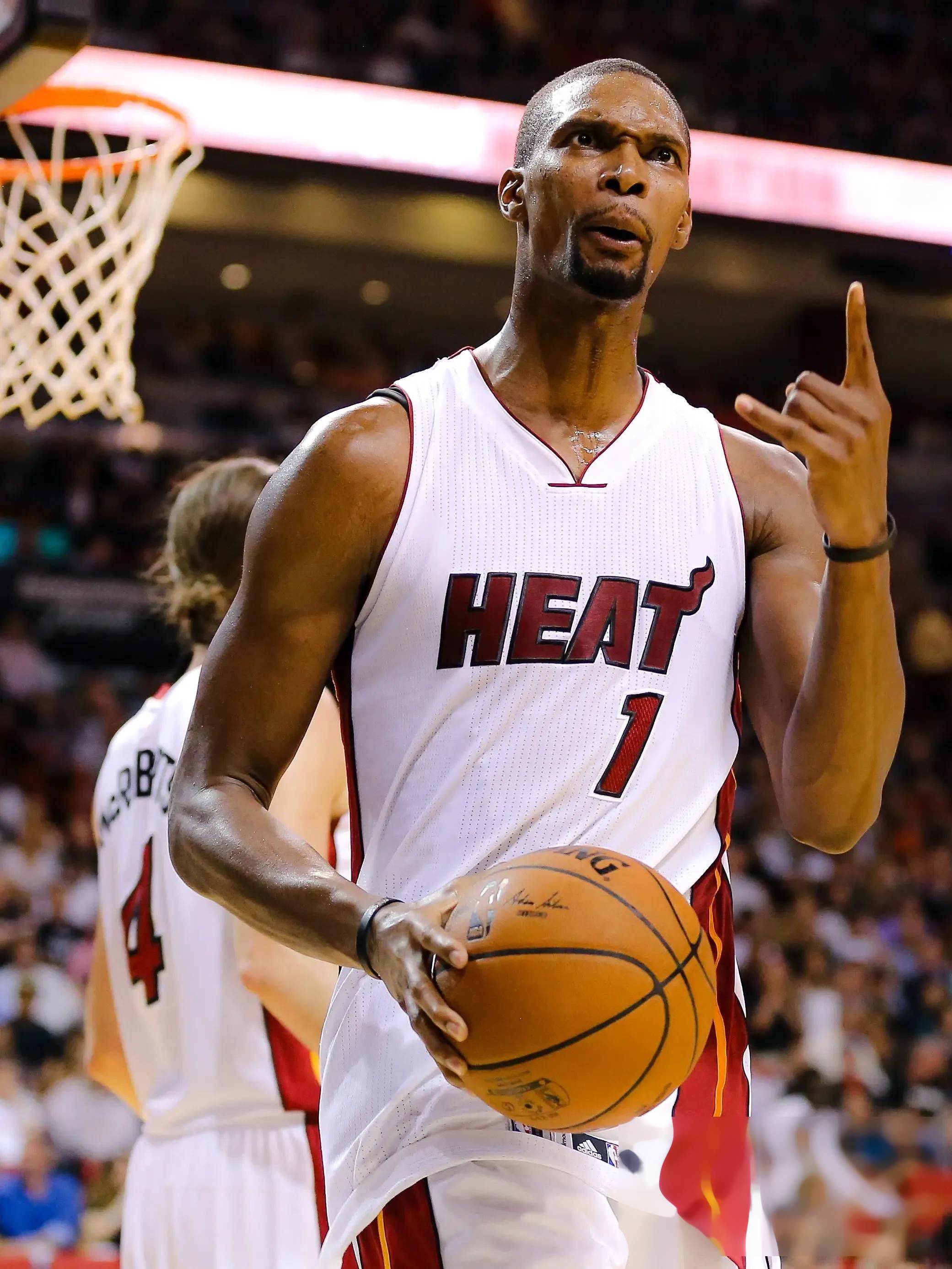 爱游戏官网-马刺队成功转型，青年队员表现抢眼的简单介绍