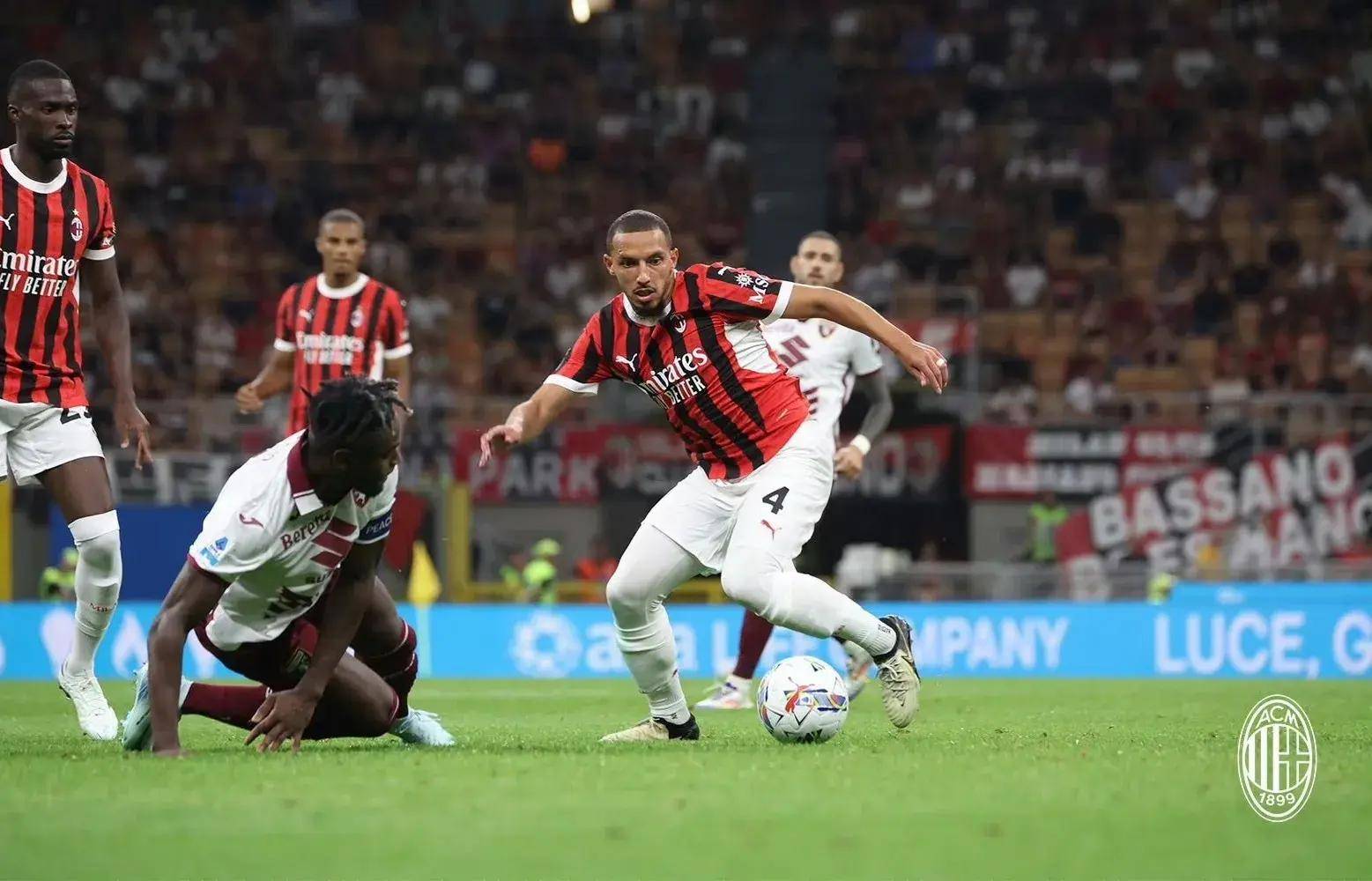 爱游戏官网入口-AC米兰球员在训练中展现出色发挥的简单介绍