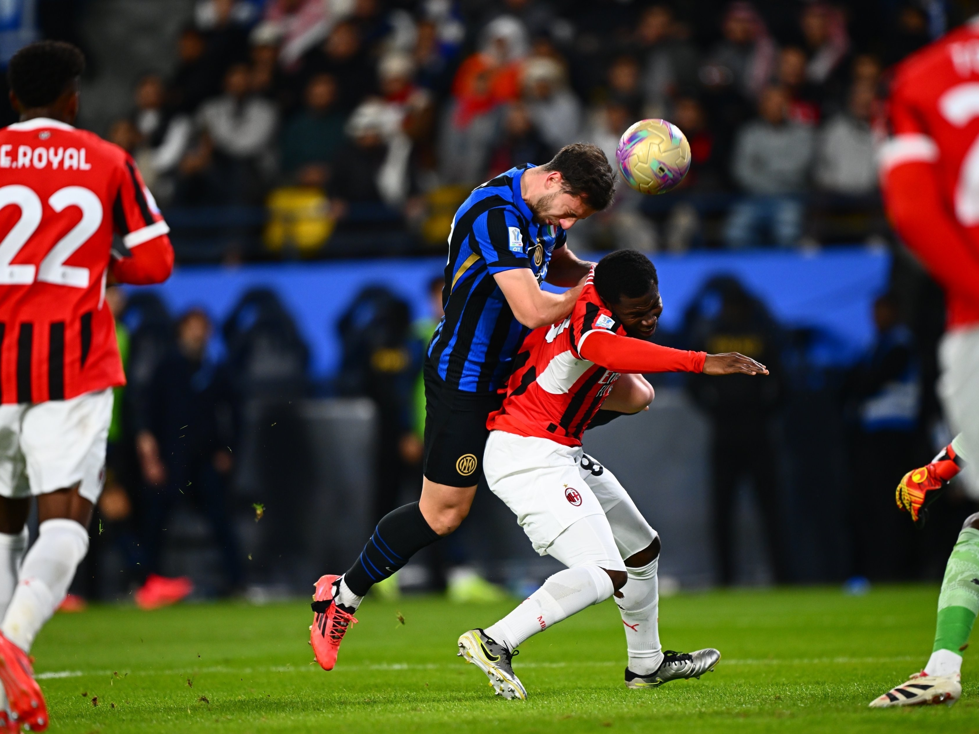 关于小组赛过后,国际米兰已无出线希望的信息 关于小组赛过后,国际米兰已无出线希望的信息