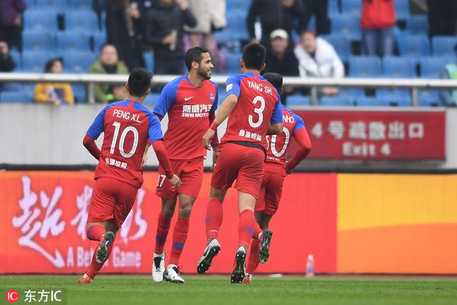 爱游戏中国官网-大连一方客场力克杭州绿城，豪取两连胜的简单介绍