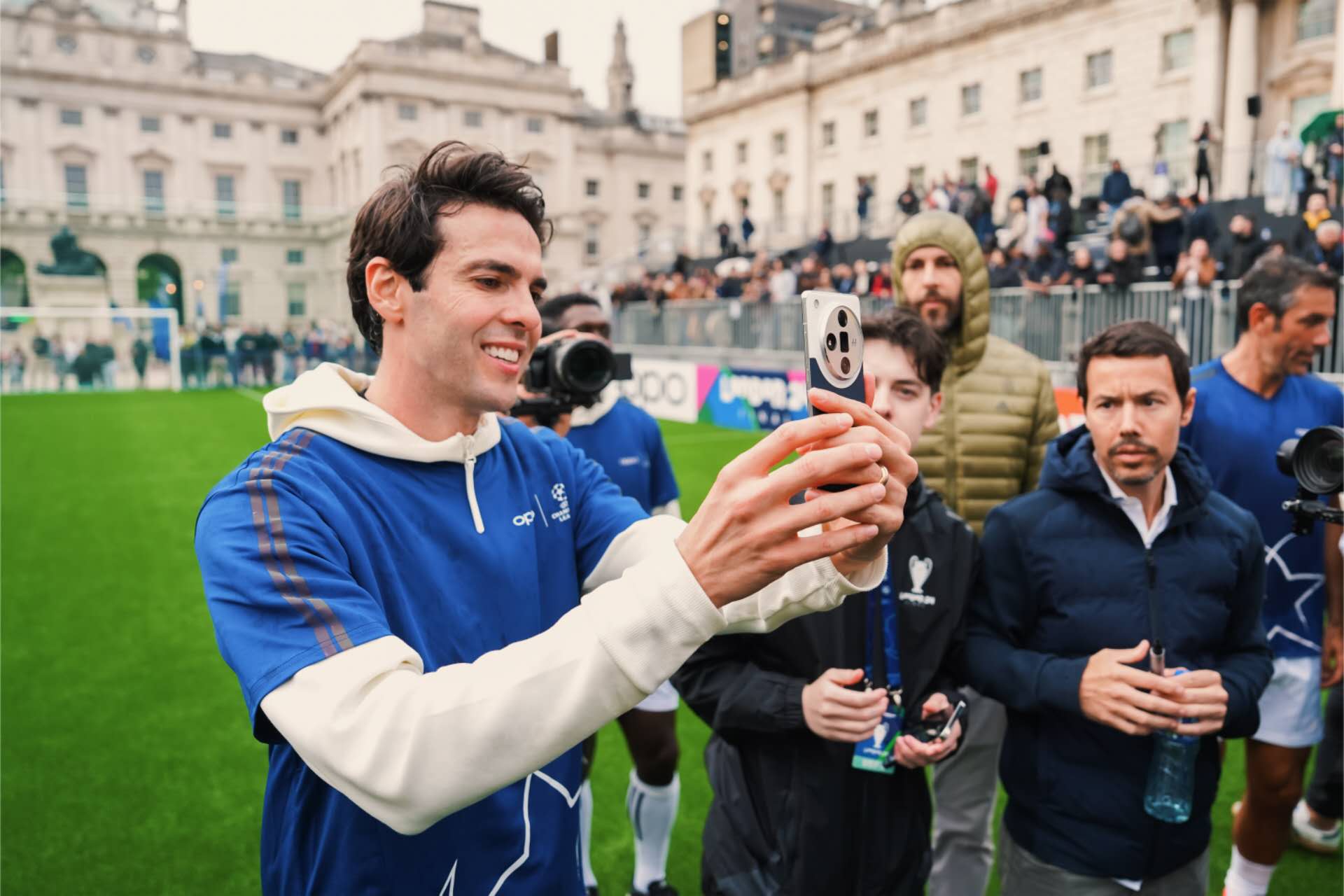 关于强队对决！欧洲精彩比赛引爆球迷热情！的信息