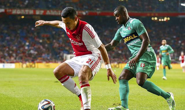 爱游戏官网-包含阿贾克斯取得胜利，闯入下一轮淘汰赛的词条