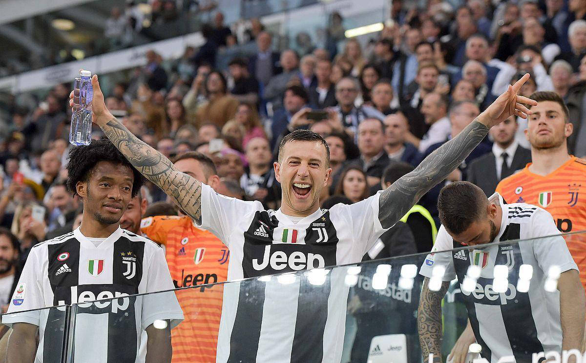 关于尤文图斯主力恢复训练，备战佛罗伦萨大战的信息