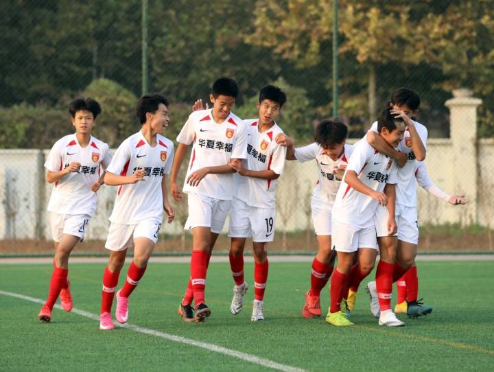 多特蒙德青训梯队崭露头角,未来前途无限?的简单介绍 多特蒙德青训梯队崭露头角,未来前途无限?的简单介绍