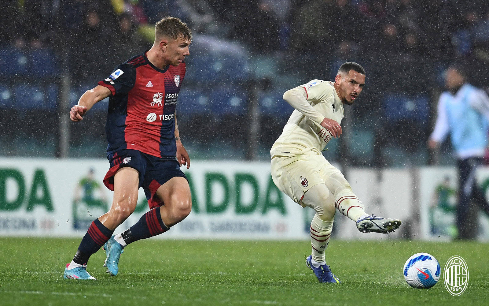 关于那不勒斯客场大捷,积分榜前列的信息 关于那不勒斯客场大捷,积分榜前列的信息