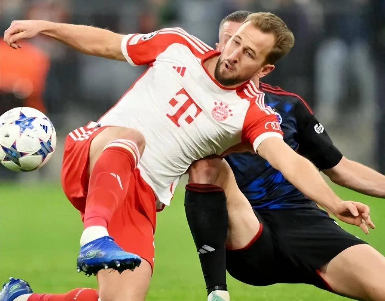 拜仁慕尼黑经历不利局面，难以维持领先地位的简单介绍