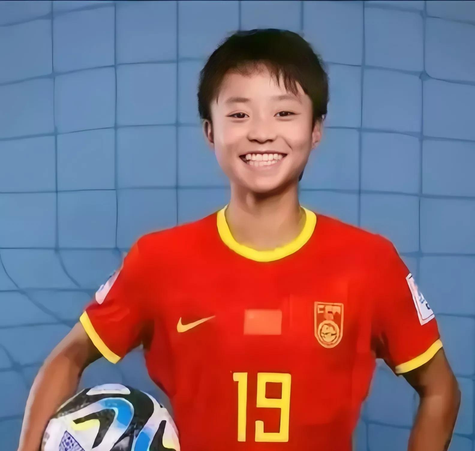 爱游戏-女足新秀崭露头角，国家队期待选材前途看好的简单介绍