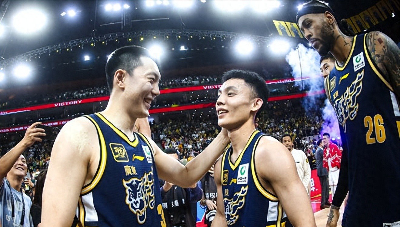 爱游戏登录-广东队遇上两连胜，士气大增