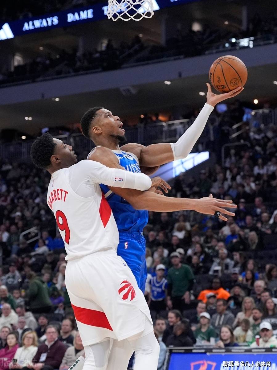 雄鹿队主场火力全开,轻取对手的简单介绍 雄鹿队主场火力全开,轻取对手的简单介绍