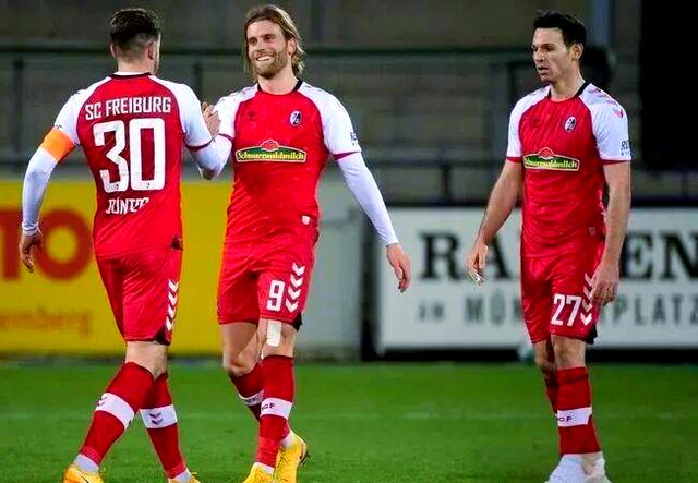 弗莱堡主场不敌对手，遭遇两连败的简单介绍