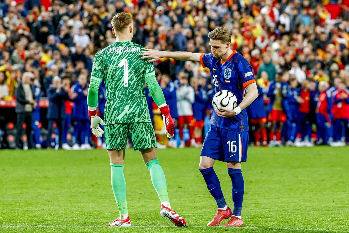 荷兰在点球大战中胜出，晋级欧锦预赛半决赛的简单介绍