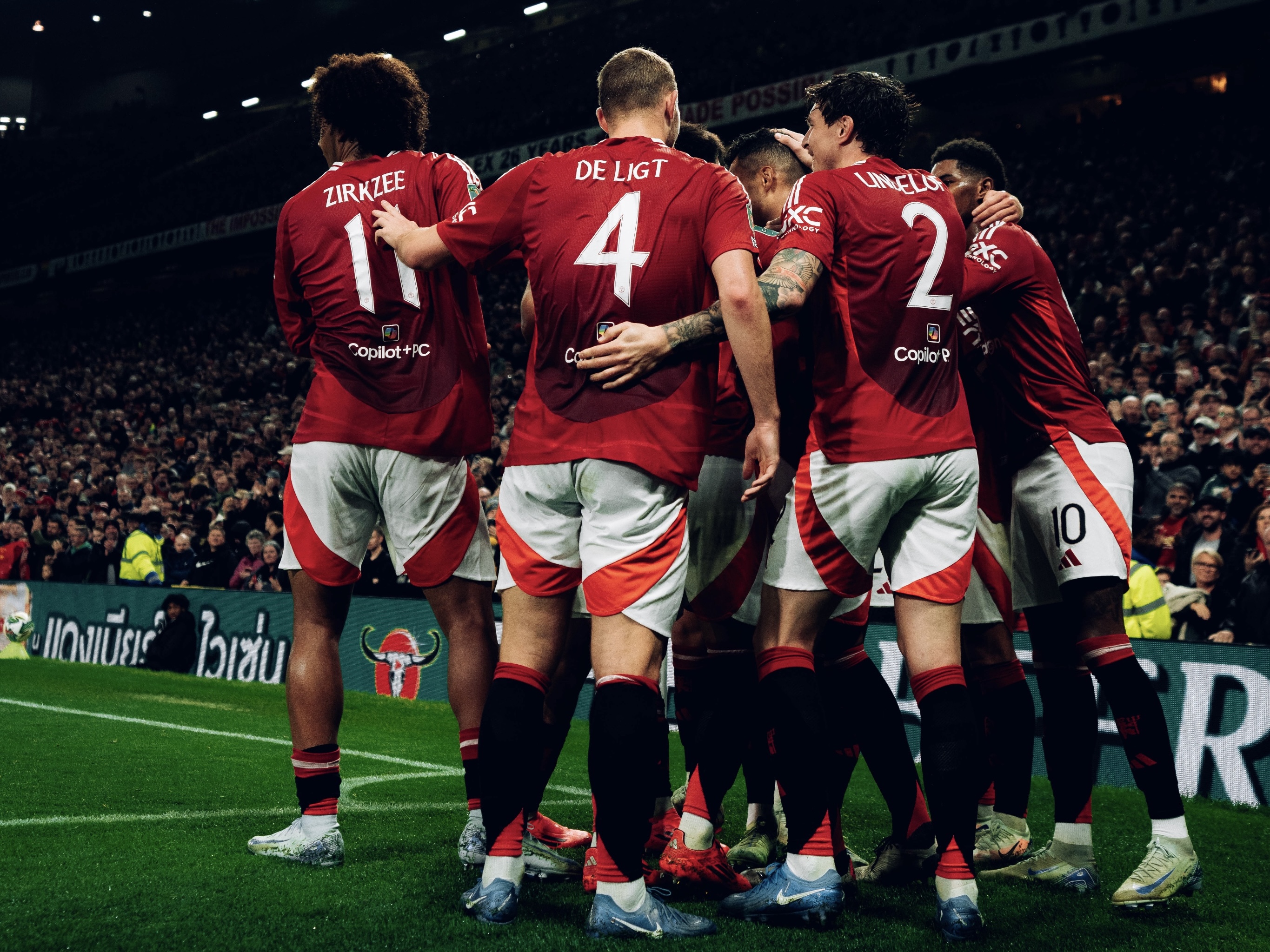 爱游戏官方入口-曼联新援表现出色，球迷期待他的未来表现