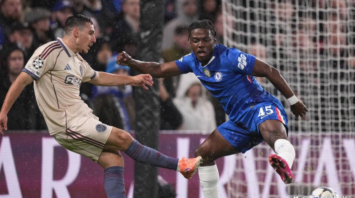 阿贾克斯逆转对手，晋级欧冠八强