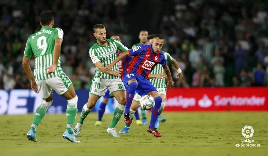 爱游戏体育官网-关于阿扎尔带领皇马取胜，提升在西甲积分榜排名的信息